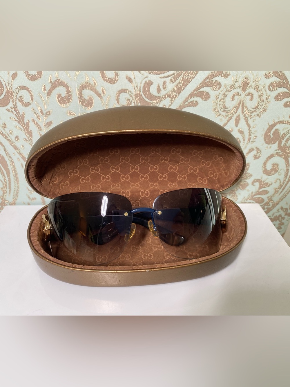 Vintage Gucci Gradient Rimless Sunglasses with Hard Case